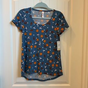 NWT LuLaRoe classic tee xxs, sports ball theme